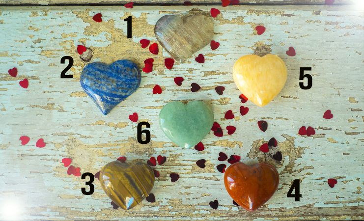 Scegli un cristallo e scopri il tuo messaggio d’amore