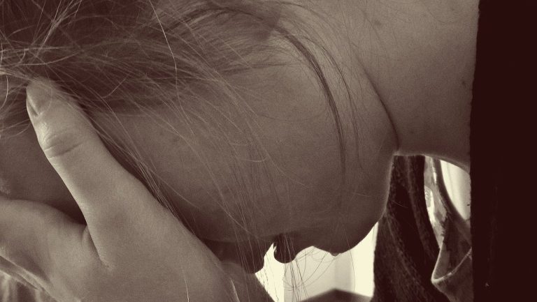 La sindrome del cuore spezzato: stress e delusioni fanno male come un infarto