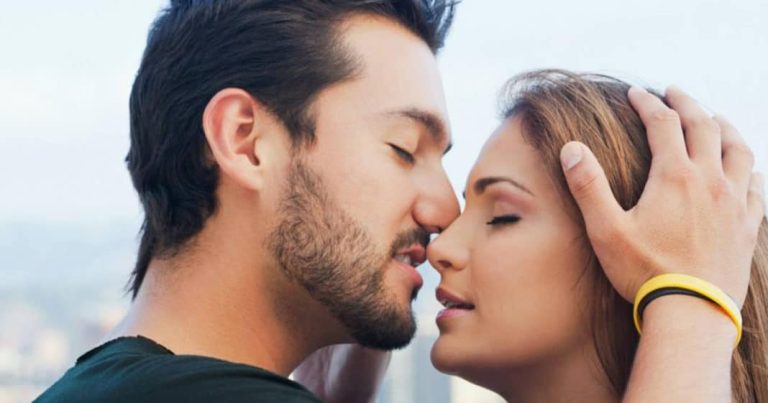 Questi 10 segni ti dicono se il tuo uomo è davvero innamorato di te