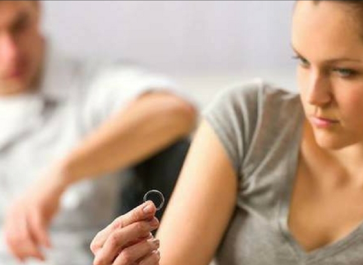 11 Segnali per Capire se ti Tradisce